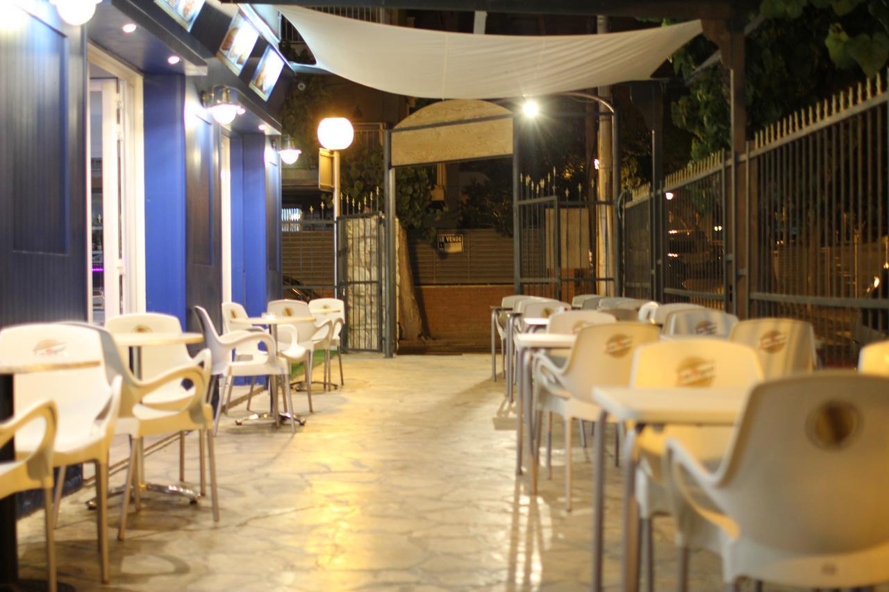 Hostal Porto Mar Salou Buitenkant foto